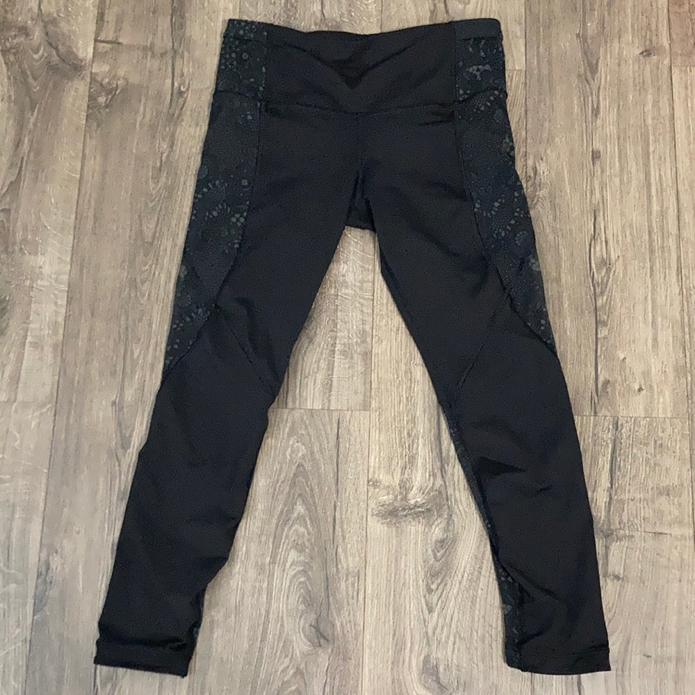 Lululemon leggings size 8